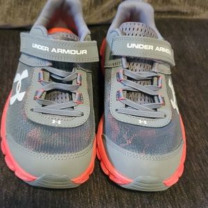 NWOT Boys Under Armour Shoes